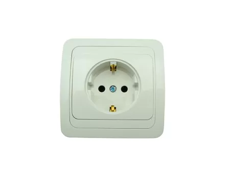 PRIZA ECO SCHUKO-1